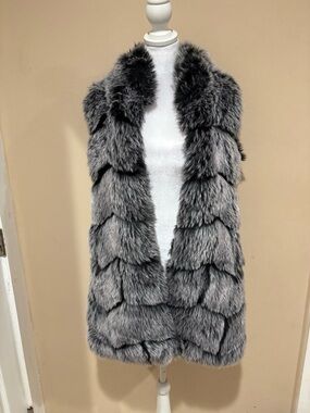 Fabulous Furs Silver Gray Faux Fur Vest